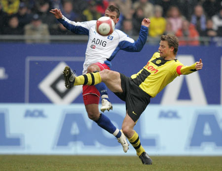 现足球比赛 现足球比赛